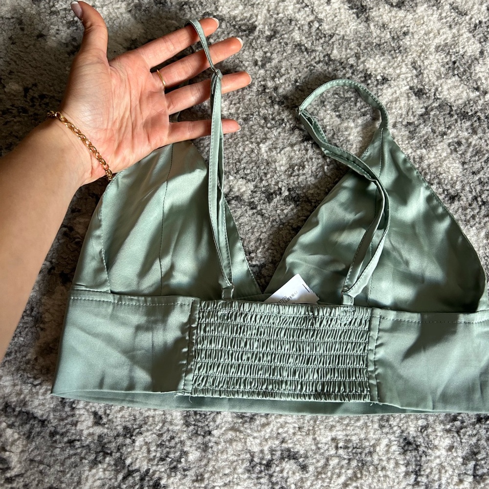 Stradivarius Light Green Satin Top - Picture 4 of 5